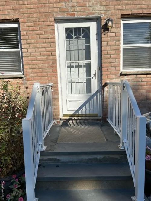 115 Meyer Oval, Pearl River, NY, 10965-2545 | Card Image