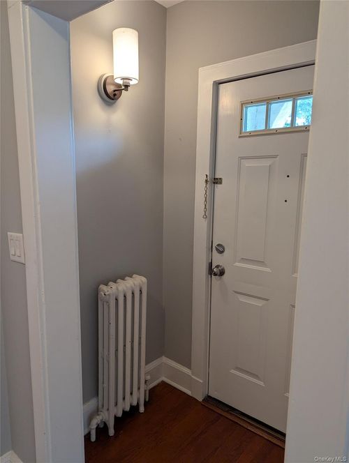 63 Avondale Rd, Yonkers, NY, 10710-2020 | Card Image