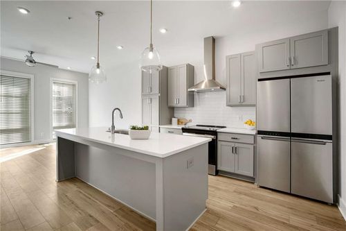 4-1293 Longreen Ter Nw, Atlanta, GA, 30318-5160 | Card Image