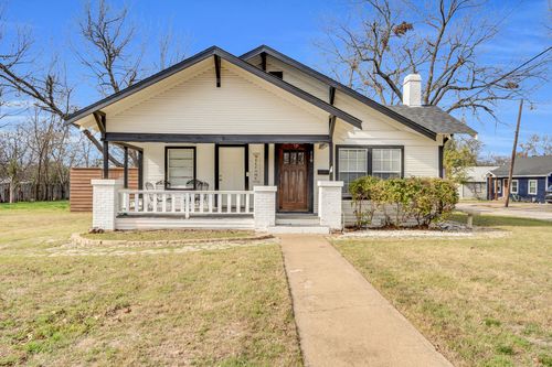 119 W University Ave, Waxahachie, TX, 75165-2359 | Card Image