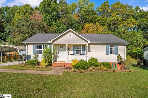 105 E Belvue Rd, Taylors, SC, 29687-2066 | Card Image