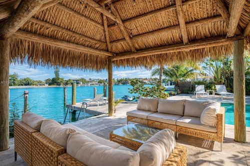 621 86th St, Miami Beach, FL, 33141-1113 | Card Image