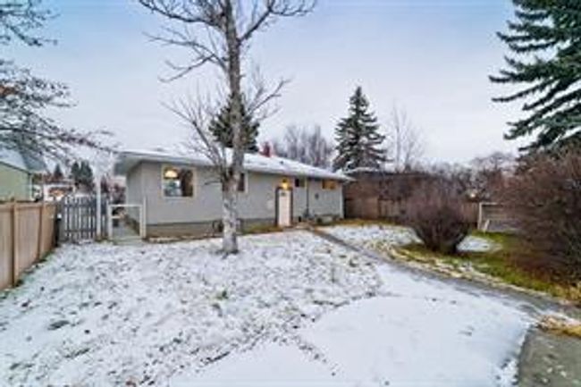 2808 45 St Sw, House detached with 5 bedrooms, 2 bathrooms and 2 parking in Calgary AB | Image 16