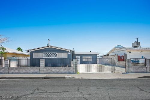 2721 Merritt Avenue, Las Vegas, NV, 89102 | Card Image
