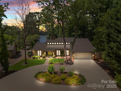 570 Blue Heron Rd, Salisbury, NC, 28146-2466 | Card Image