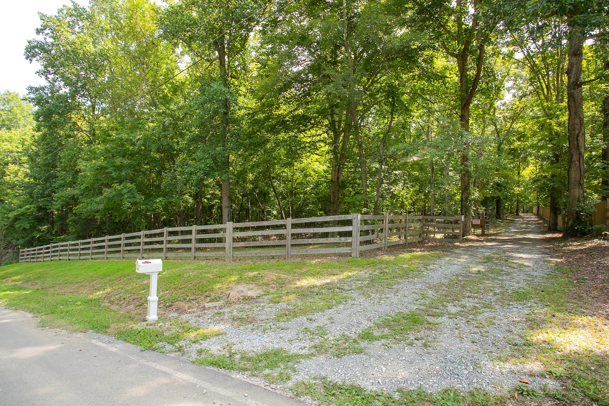 Marijay Dr, Pegram, TN 37143