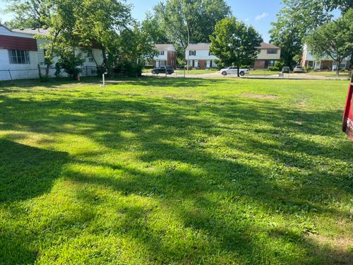 623 E 13 Mile Rd, Royal Oak, MI, 48073-2837 | Card Image