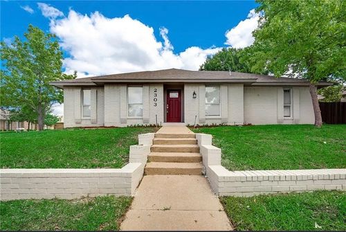 2303 Silverthorne Drive, Dallas, TX, 75287 | Card Image