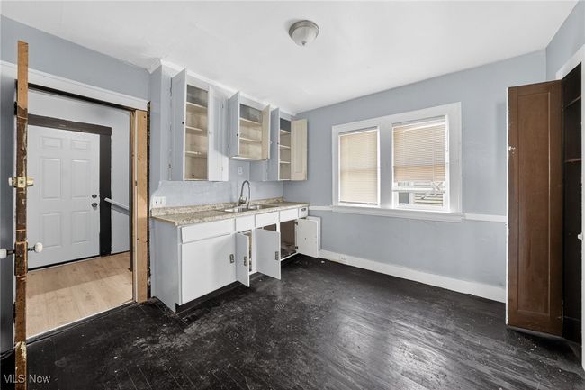 3540 E 154 Th St, Home with 6 bedrooms, 3 bathrooms and null parking in Cleveland OH | Image 11