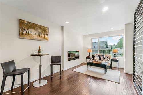7748 Delridge Way Sw, Seattle, WA, 98106-1738 | Card Image