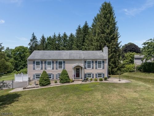 12 River Bend Rd, Clinton, NJ, 08809-1046 | Card Image