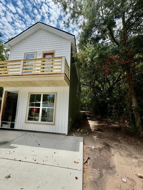 4713 Mint Ave, North Charleston, SC, 29405-5189 | Card Image
