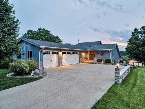 4430 Navajo Trl, Jamestown, OH, 45335-1425 | Card Image