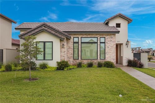 800 Grambling Ave, McAllen, TX, 78504-6587 | Card Image