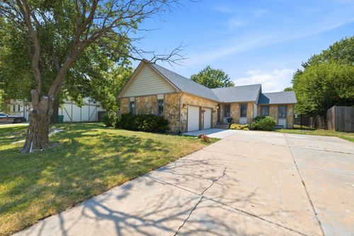 1951 S Cypress, Wichita, KS, 67207 | Card Image