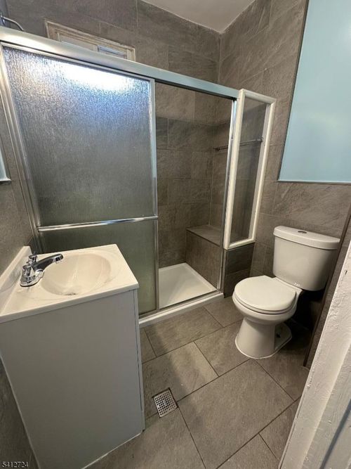 apt-2-9 Breckenridge Ter, Irvington, NJ, 07111-5587 | Card Image