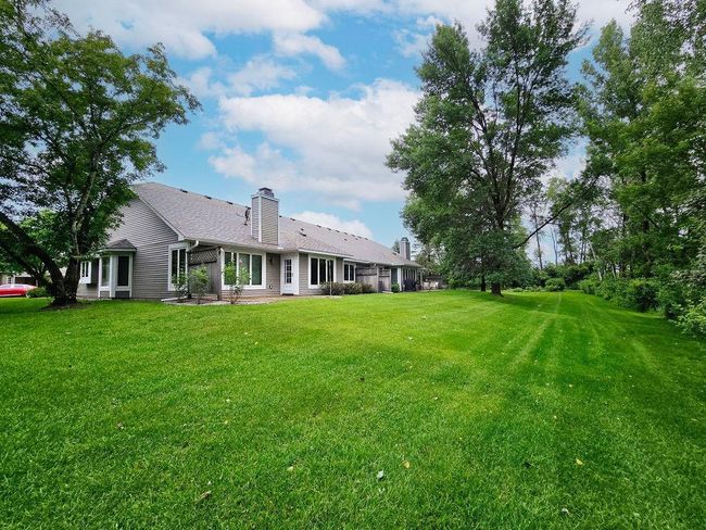 Private back yard with lots of trees | Image 26