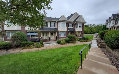 754 Wisconsin Ave N, Golden Valley, MN, 55427-4267 | Card Image