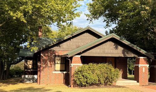 400 S Main St, Fairfax, OK, 74637-4551 | Card Image