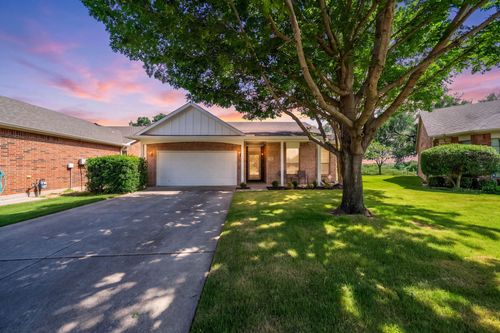 3900 Altius Ln, Denton, TX, 76210-0475 | Card Image