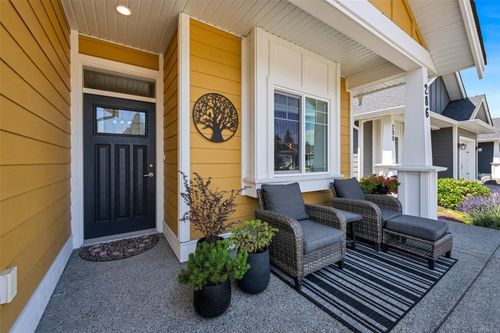 286 Edgewood Cres, North Cowichan, BC, V9L0G6 | Card Image
