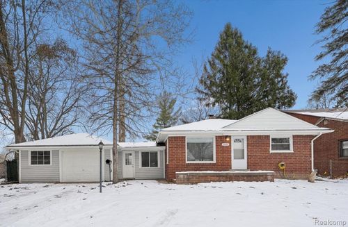 1601 Helen St, Inkster, MI, 48141-1780 | Card Image