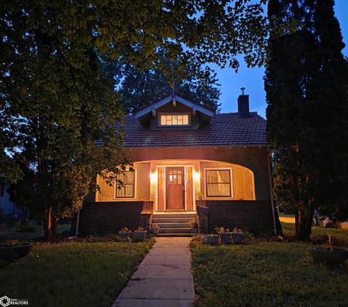 903 Boone St, Webster City, IA, 50595-2705 | Card Image