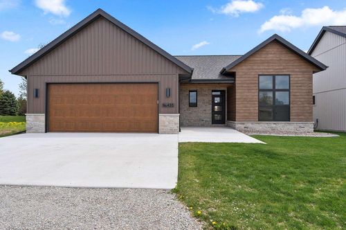 435 Riverview Ridge Place, Combined Locks, WI, 54113 | Card Image