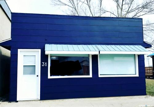 31 Main St, Manor, SK, S0C2H0 | Card Image