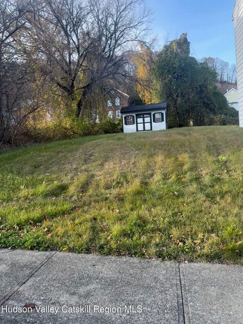 217 Catherine St, Kingston, NY, 12401-5605 | Card Image