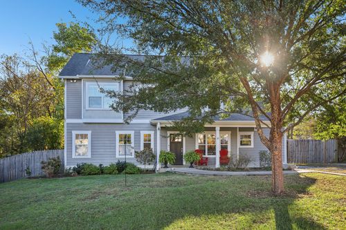 2221 Thistlewood Dr, Nashville, TN, 37216-3415 | Card Image