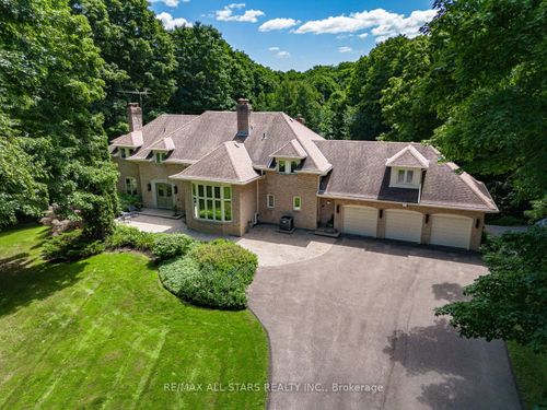 15 Skyridge Crt, Stouffville, ON, L4A2C4 | Card Image