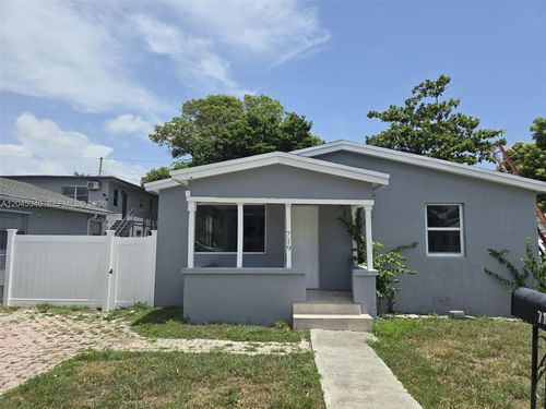 719 21st St, West Palm Beach, FL, 33407-5721 | Card Image