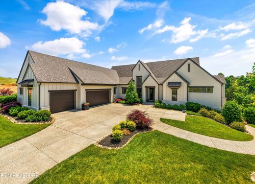 317 Admiral Ct, Lenoir City, TN, 37772-2032 | Card Image