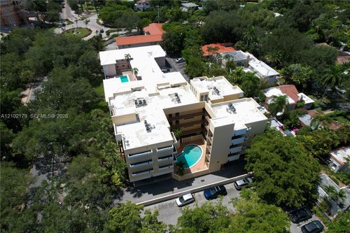 403-525 Coral Way, Coral Gables, FL, 33134-4932 | Card Image
