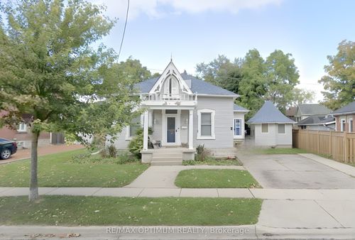 4 Denison Ave, Brampton, ON, L6X1E6 | Card Image