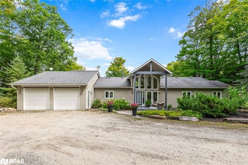 1011 Sugarbush Rd, Dwight, ON, P0A1H0 | Card Image