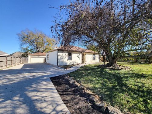 12510 Ridgecrest Dr, Willis, TX, 77318-5363 | Card Image