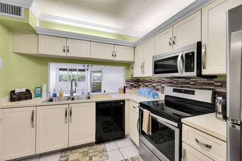 402-10369 Nw 24th Pl, Sunrise, FL, 33322-6363 | Card Image