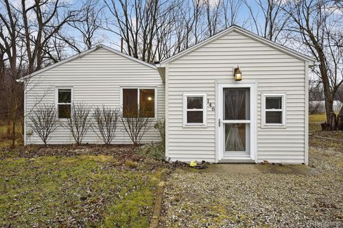 146 Virginia St, Carleton, MI, 48117-9094 | Card Image