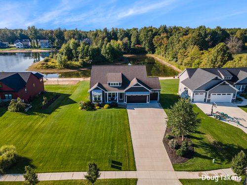 5356 Eagle Cove Dr, Hudsonville, MI, 49426-9131 | Card Image