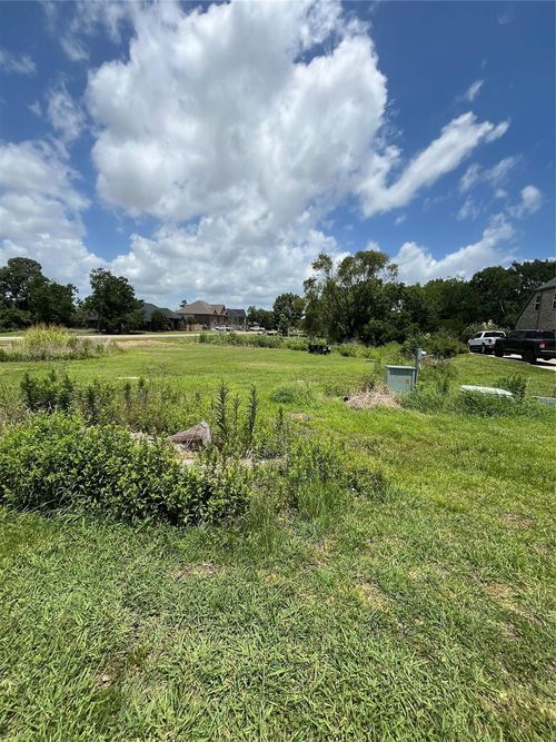 7918 Veranda Dr, Cove, TX, 77523-8073 | Card Image