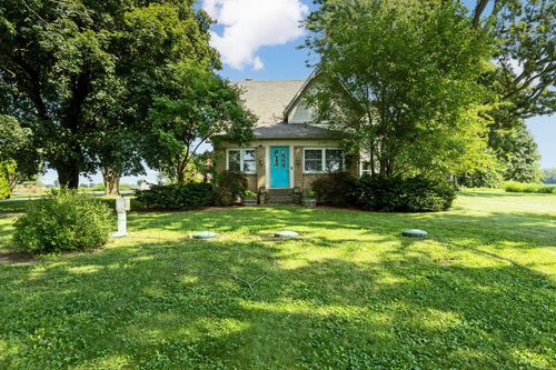 5486 Caledonia Mud Pike, Caledonia, OH, 43314-9790 | Card Image