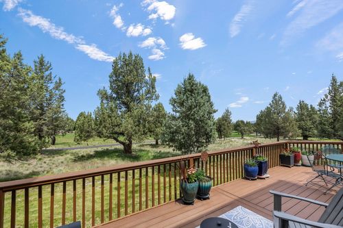 8505 Golden Pheasant Ct, Redmond, OR, 97756-8361 | Card Image