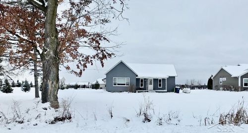 9105 Webster Rd, Freeland, MI, 48623-9018 | Card Image