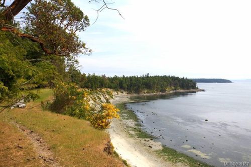 86-377 Evergreen Lane, Sidney Island, BC, V0N2G0 | Card Image