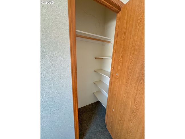 UNIT-13 - 3355 N Delta Hwy, House other with 3 bedrooms, 2 bathrooms and null parking in Eugene OR | Image 24