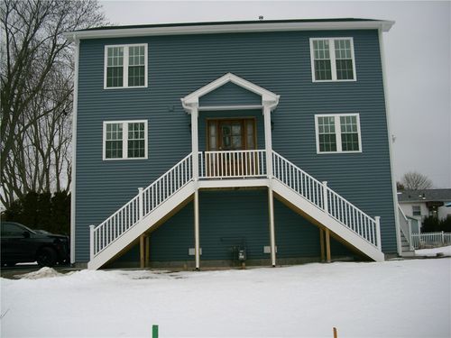 60 Bloor St, Warwick, RI, 02889-4102 | Card Image