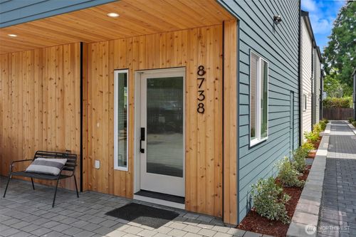 8738 13th Ave Nw, Seattle, WA, 98117-3403 | Card Image