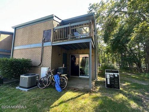 47 Newport Ct, Brick, NJ, 08724-2039 | Card Image